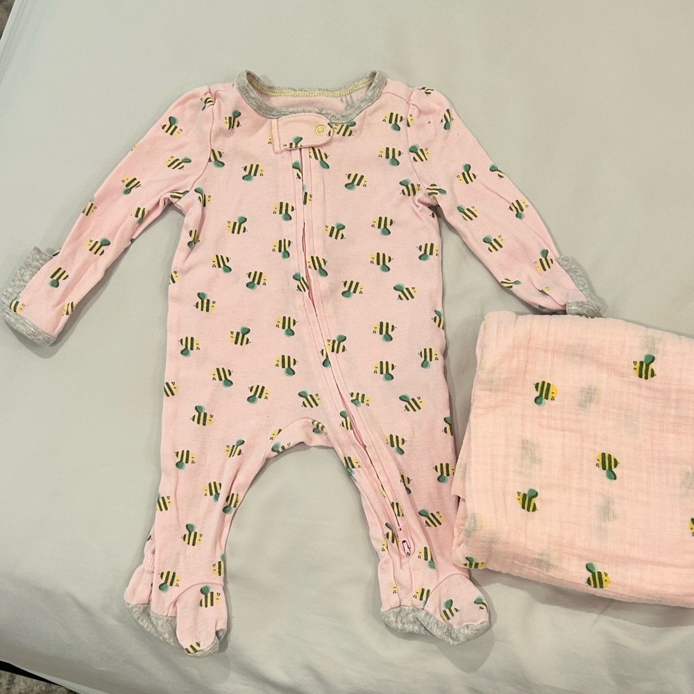 Pink Baby One Piece with  Bee Print and matching blanket